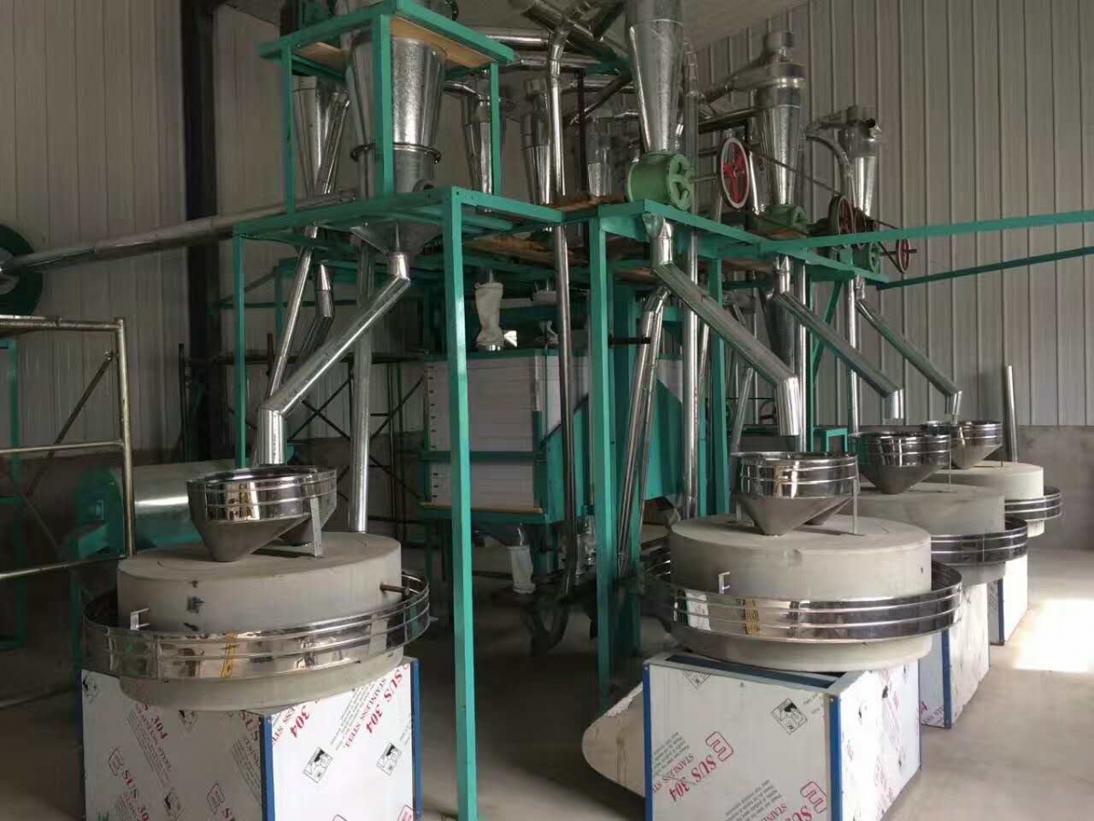 四组石磨面粉机